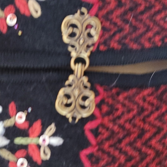 Icelandic Wool Embellished Vest - Picture 4 of 9